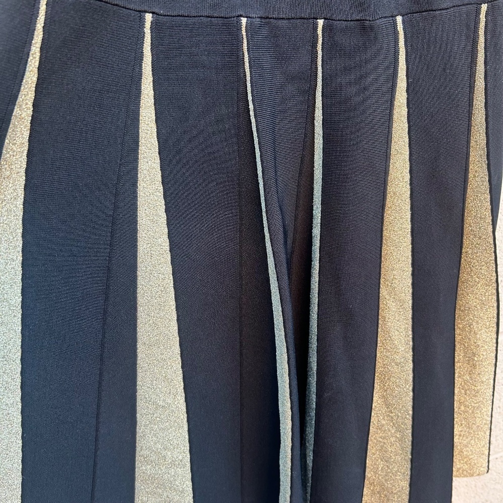 Ted Baker Wytney Black & Gold Cold Shoulder Skater Dress Size 3 - Picture 4 of 16